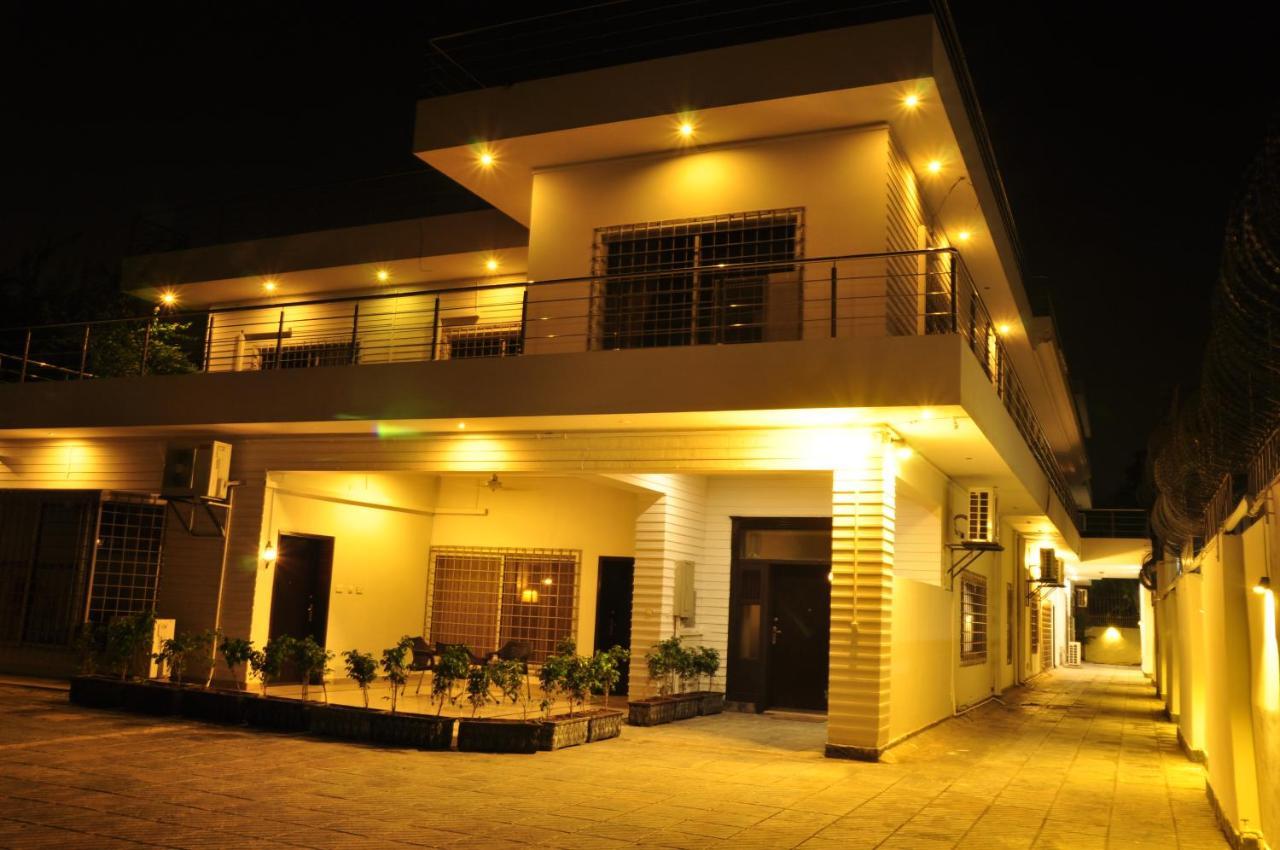 Reina Boutique Hotel - G6/3 Islamabad Exterior photo